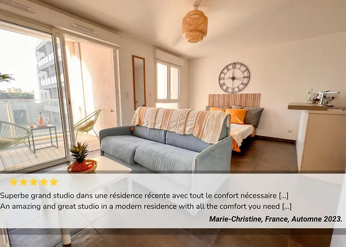 Gina - Modern Luminous Balcony - By Tgb Apartment