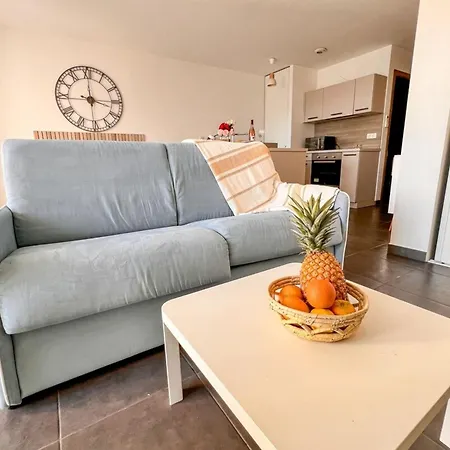 Gina - Modern Luminous Balcony - By Tgb Ajaccio (Corsica)